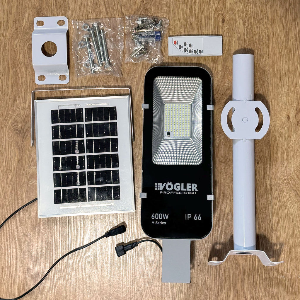 Zmogljiva solarna svetilka, senzor mraka, daljinsko upravljanje, Vögler Professional 600W