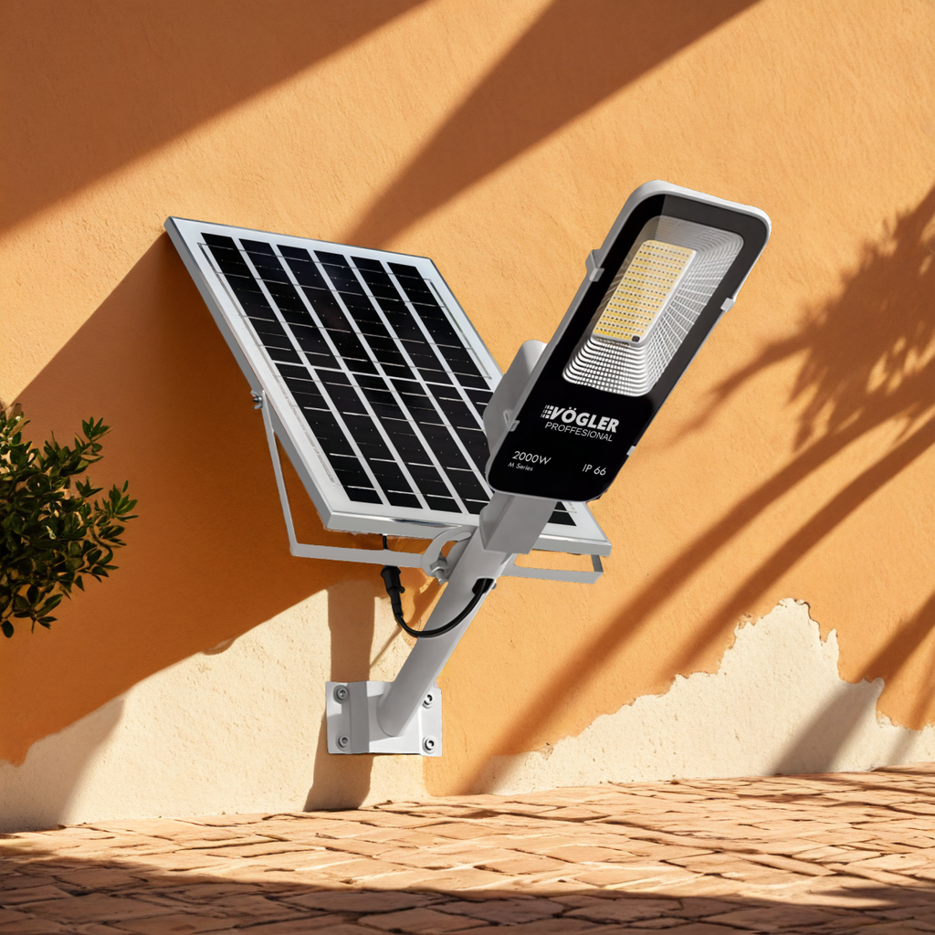 Zmogljiva solarna svetilka, senzor mraka, daljinsko upravljanje, Vögler Professional 2000W