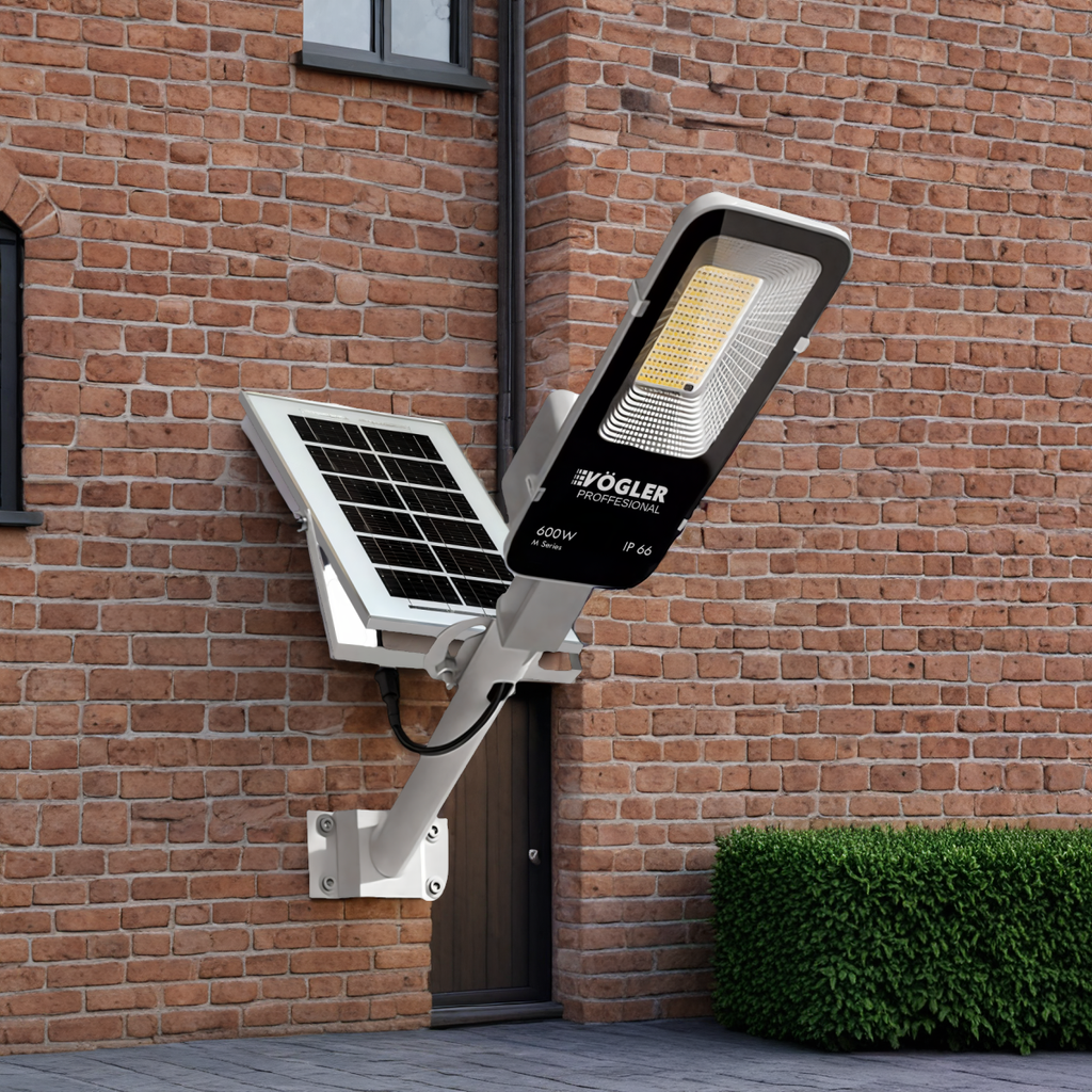 Zmogljiva solarna svetilka, senzor mraka, daljinsko upravljanje, Vögler Professional 600W